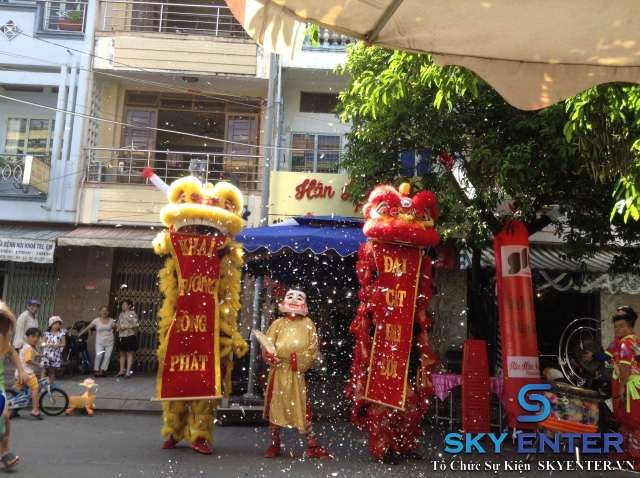 Tổ Chức Sự Kiện Khai Trương